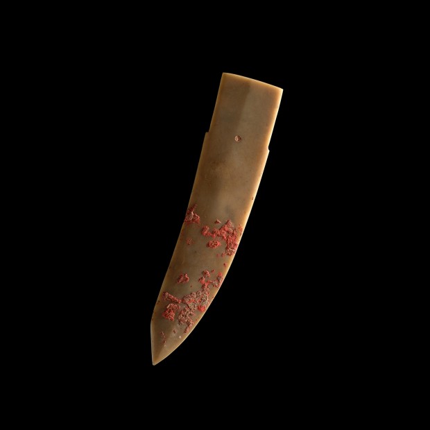 A SMALL ARCHAIC JADE DAGGER-AXE (GE)