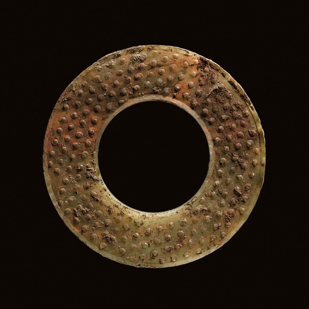 AN ARCHAIC JADE DISC (BI)